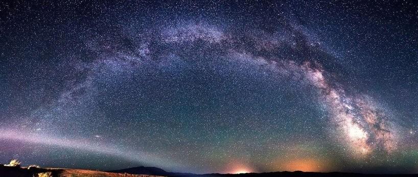 一座老钟在我的体内，敲响思念的时辰