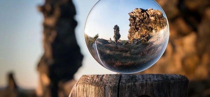 不看别人，定睛主爱