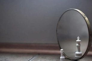 照镜子