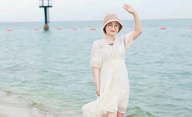 为爱而坚持，为你而坚强